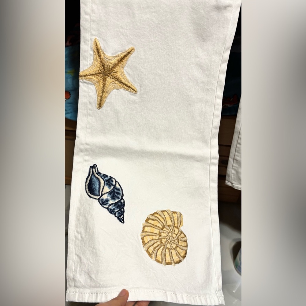 DRIFTWOOD White Pants with Nautical Embroidery - Picture 4 of 10